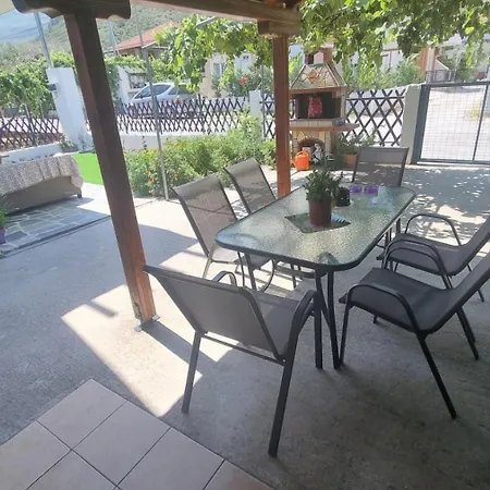 Elia Thassos アパート *